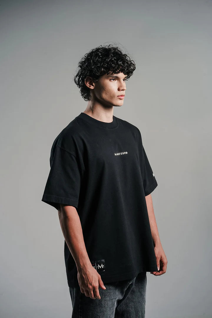 Manifesto camiseta oversize romanticismo negra