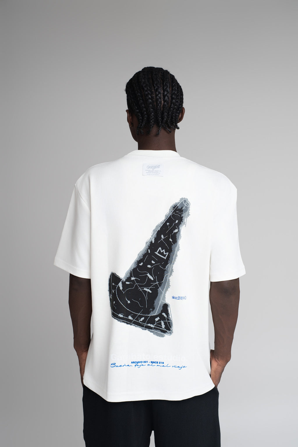 Garabato t-shirt archivo ilegal 001