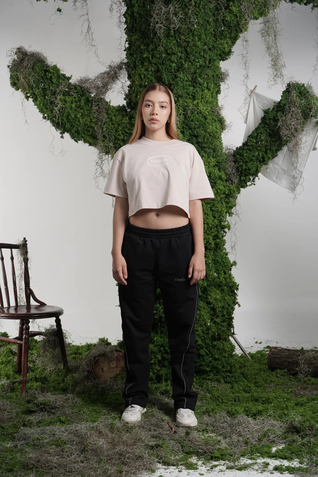 Controversy Crop Fearless Beige