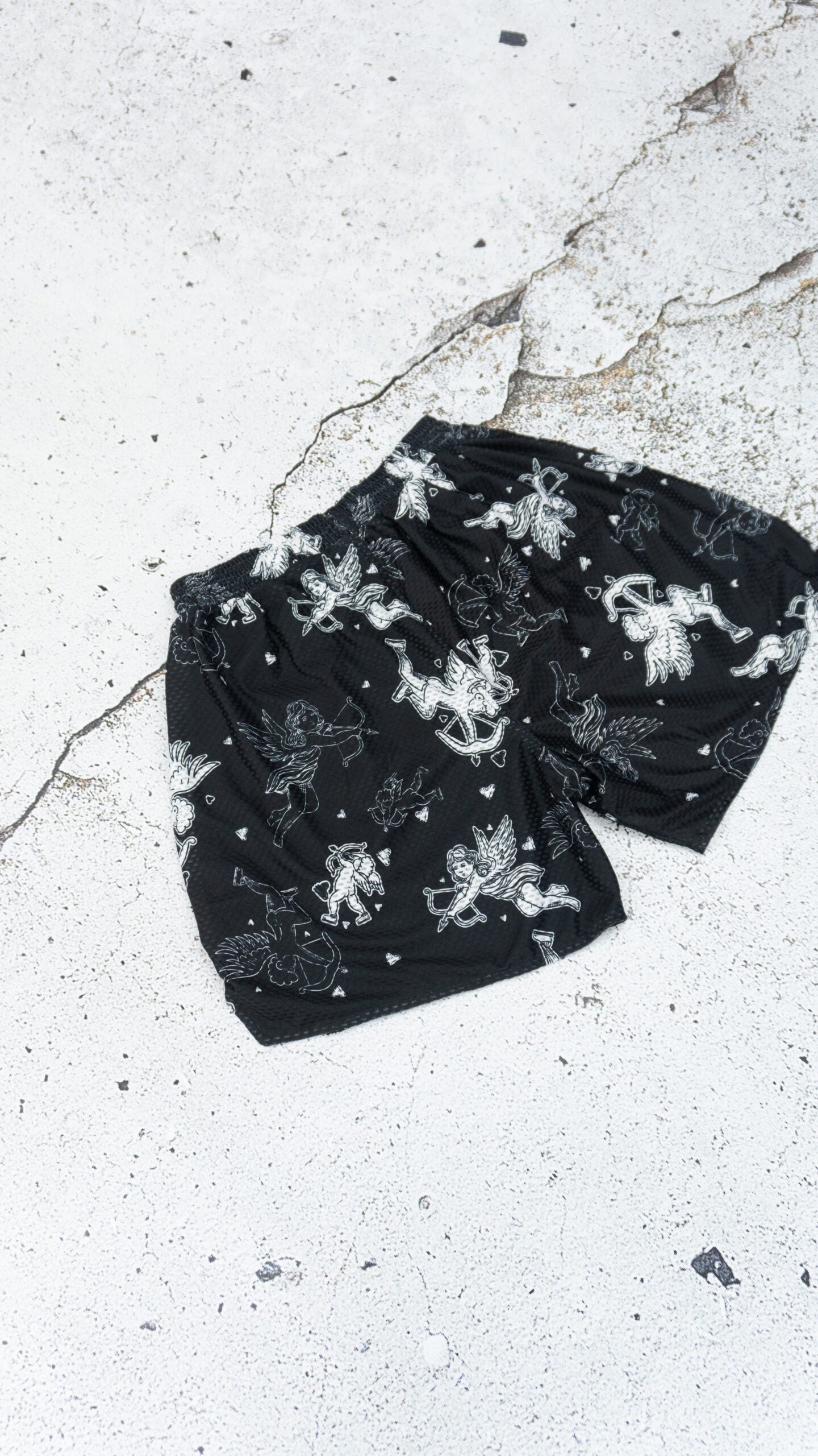 Mede shorts black from eden