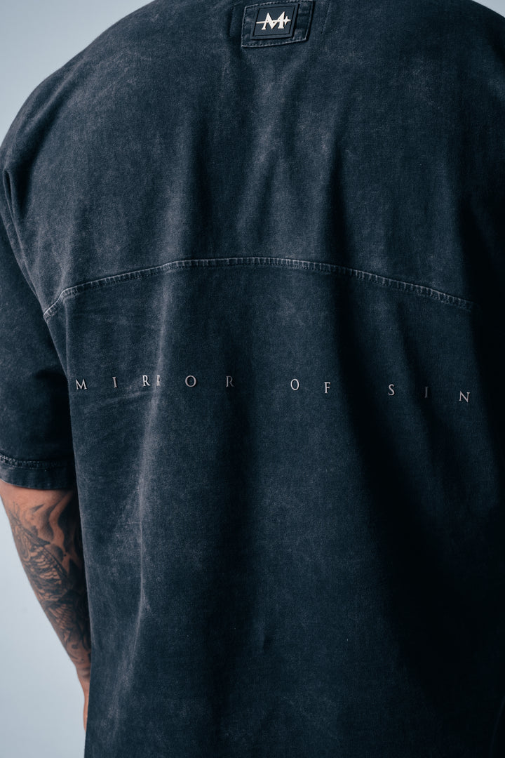 Manifesto Camiseta boxyoversize acid mirror of sins