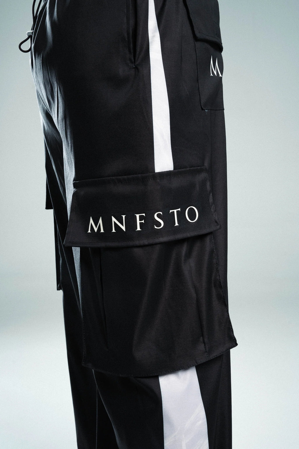 Manifesto Parachute MSTO Fragments