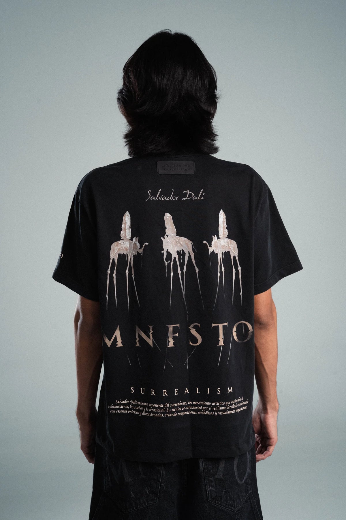 Manifesto Camiseta Regular Elefantes Dalí Old Wash