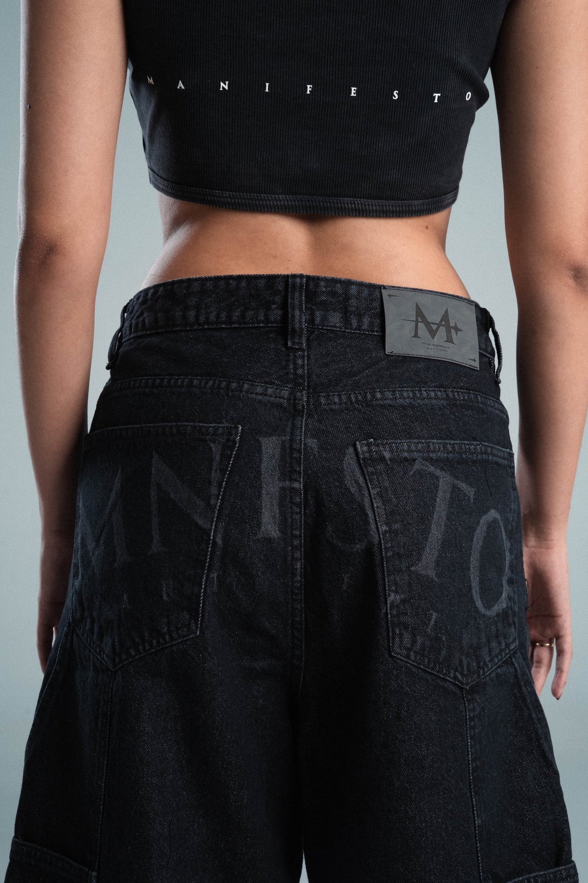 Manifesto Jorts Negros Fragments