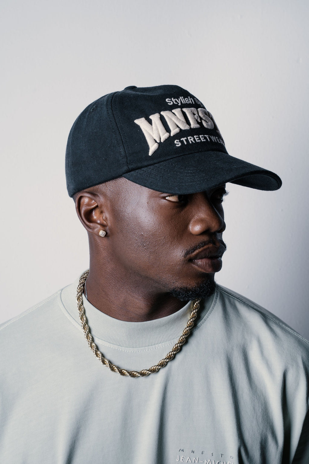 Manifesto Gorra Negra Stylist
