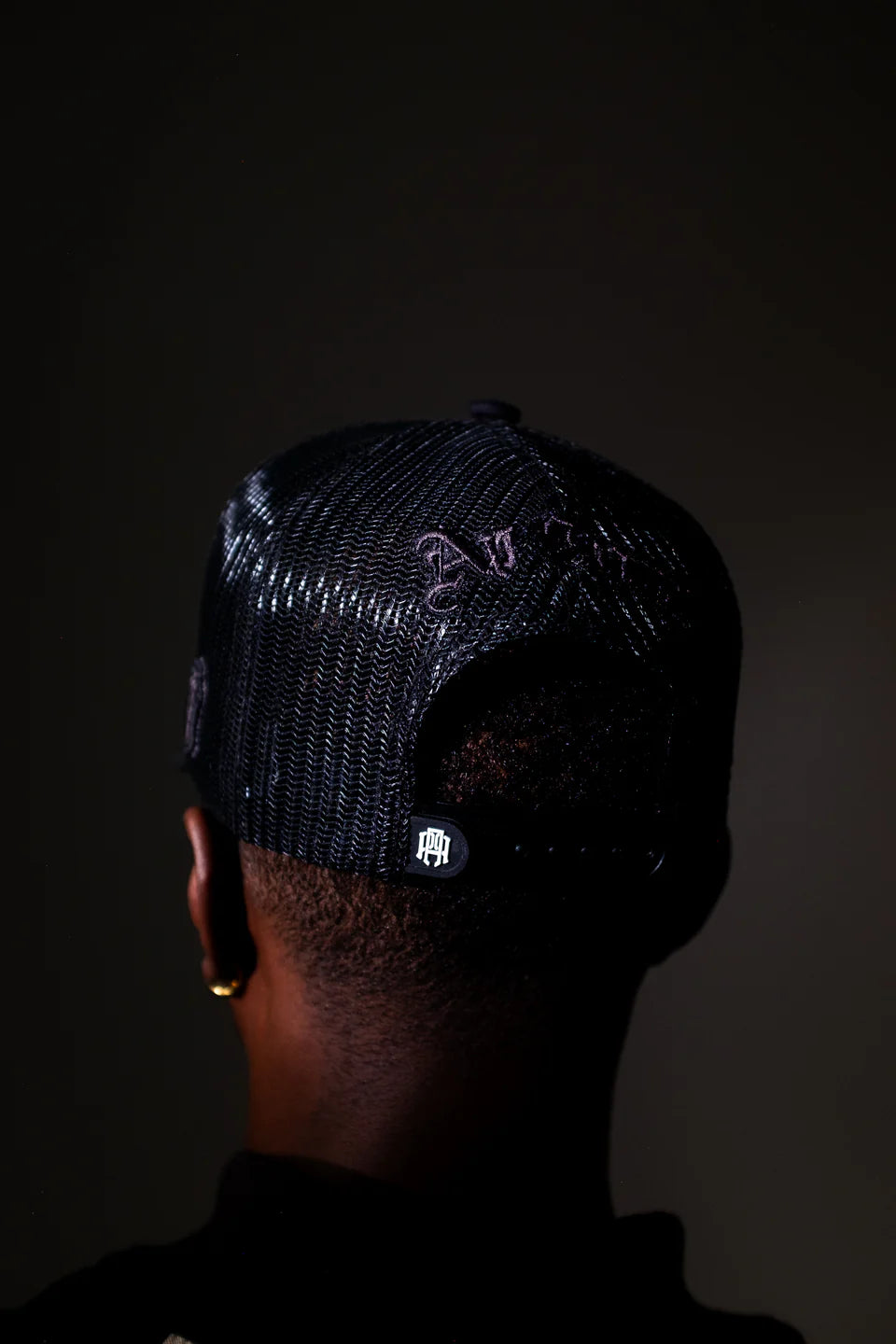 Ap Crown apatch human blk cap AP-117-U