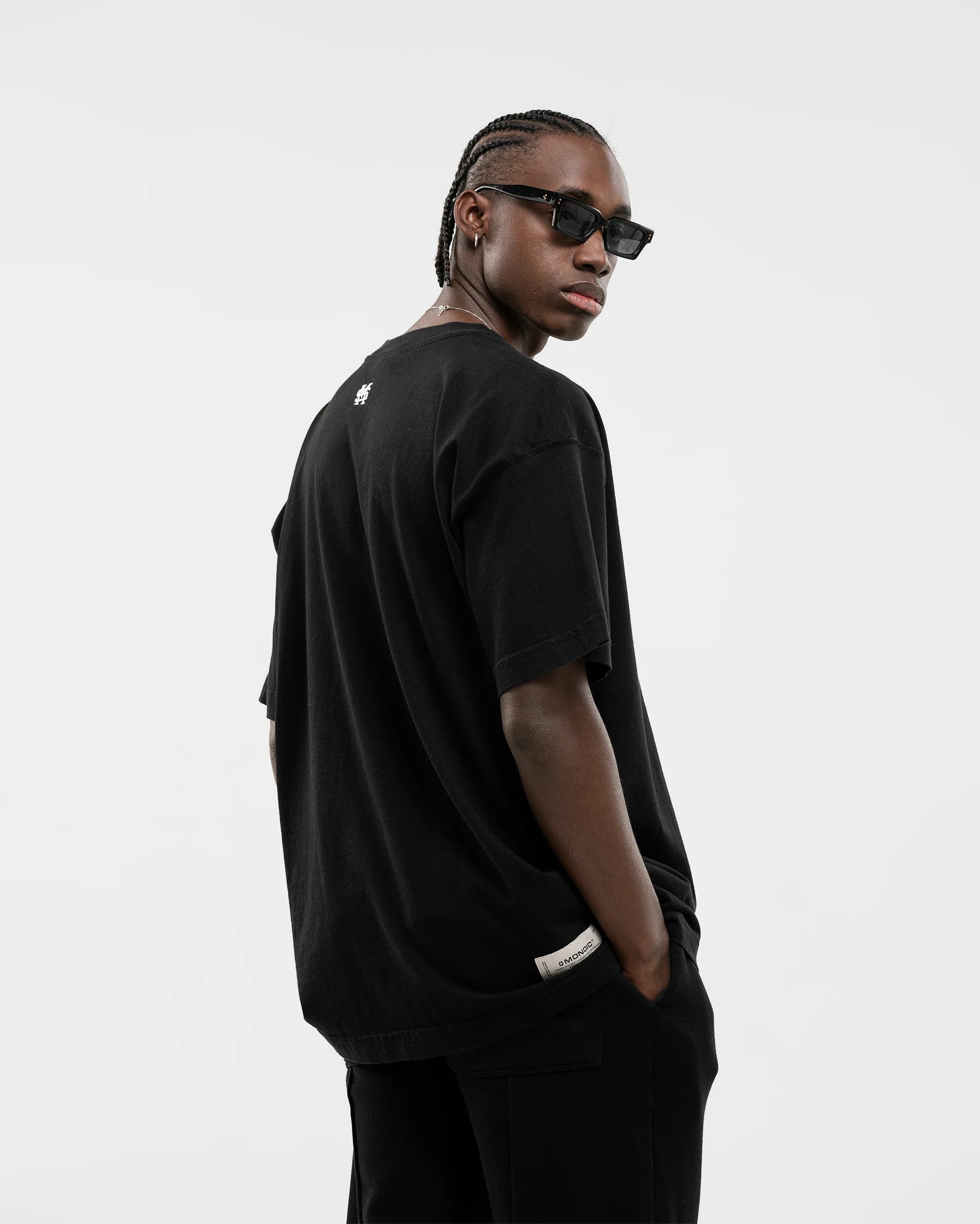 Monoic Camiseta Oversized Básica V2 - Negro Oscuro