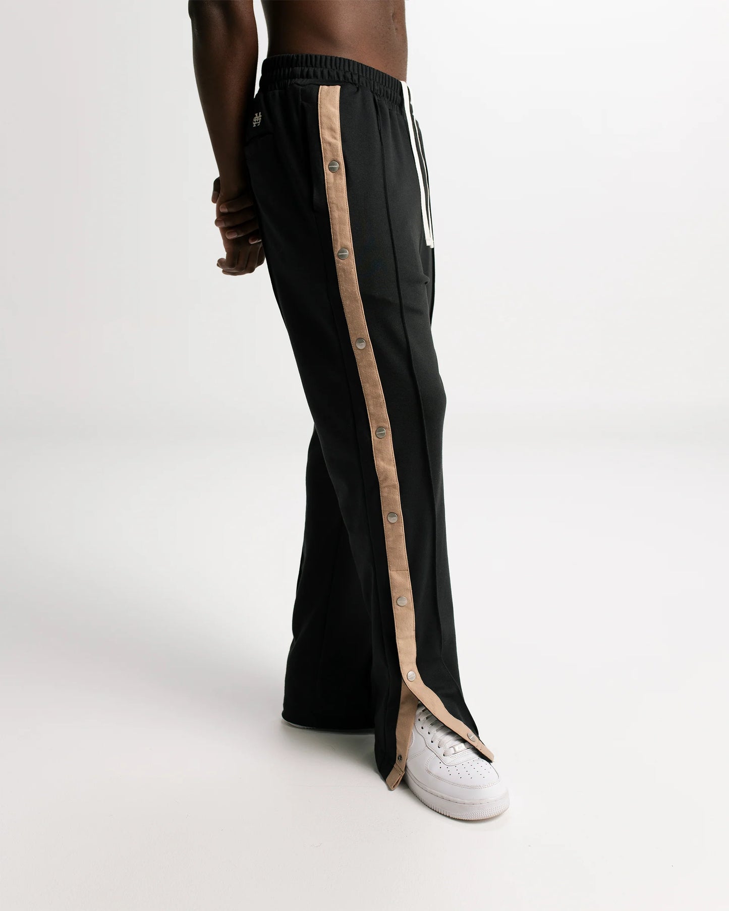 Monoic Track Pant Monoic Negro y Crema