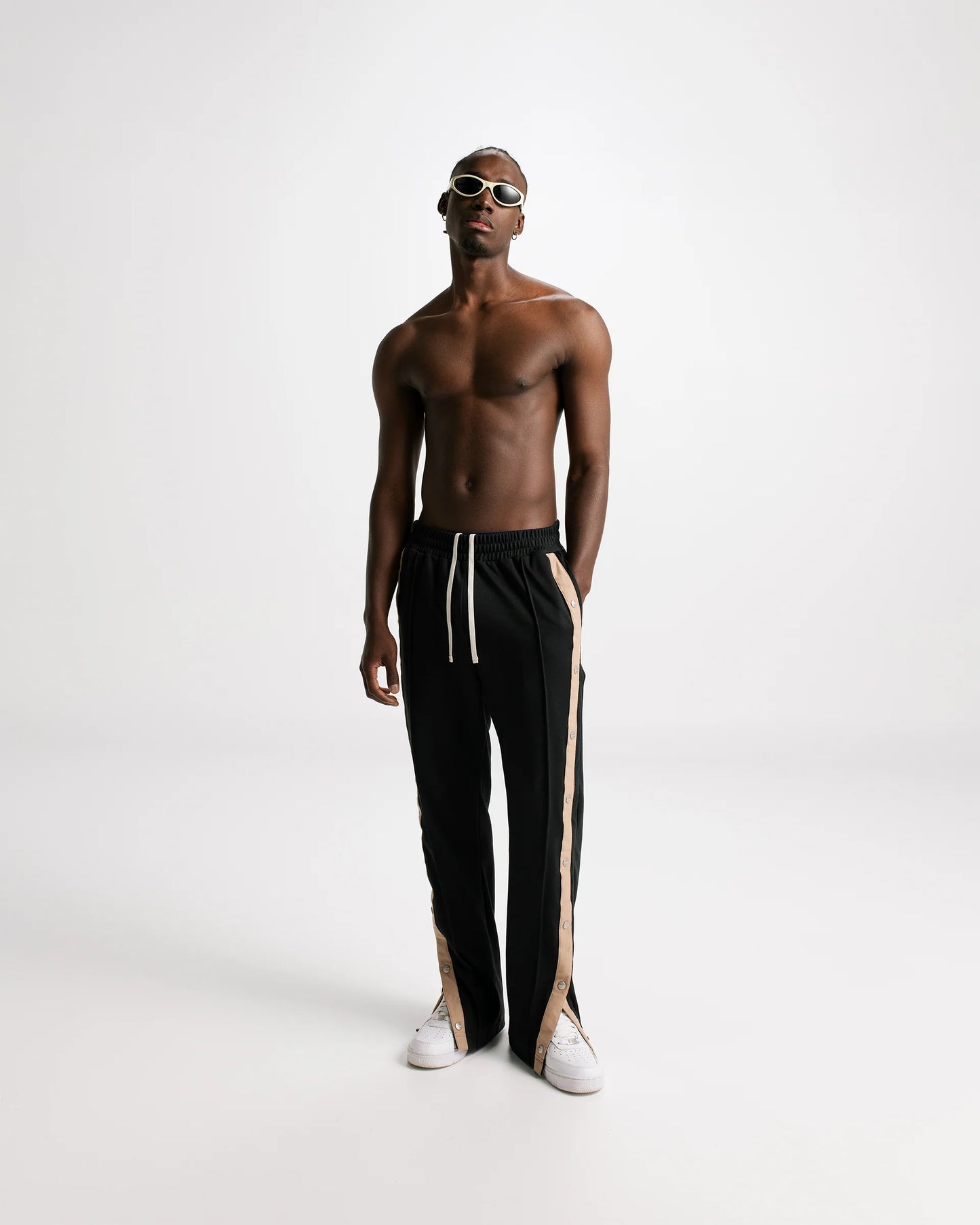 Monoic Track Pant Monoic Negro y Crema