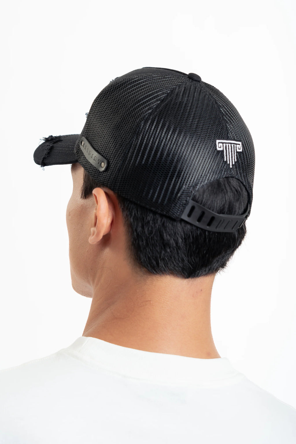 Artdist Shadow Black Cap