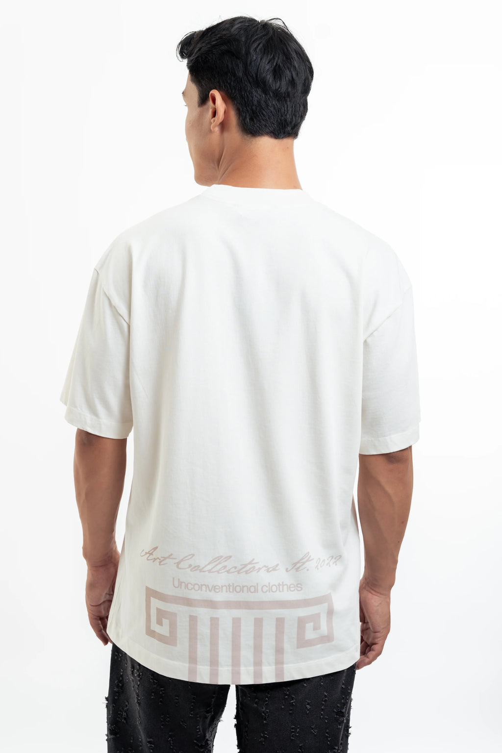 Artdist Column Ivory Semioversized Fit T-Shirt