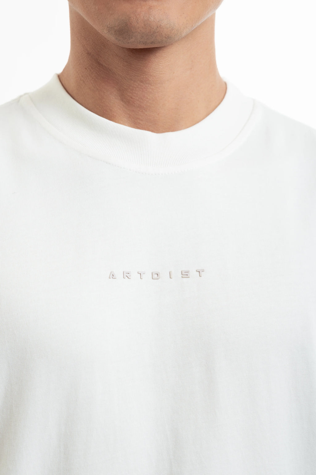 Artdist Column Ivory Semioversized Fit T-Shirt