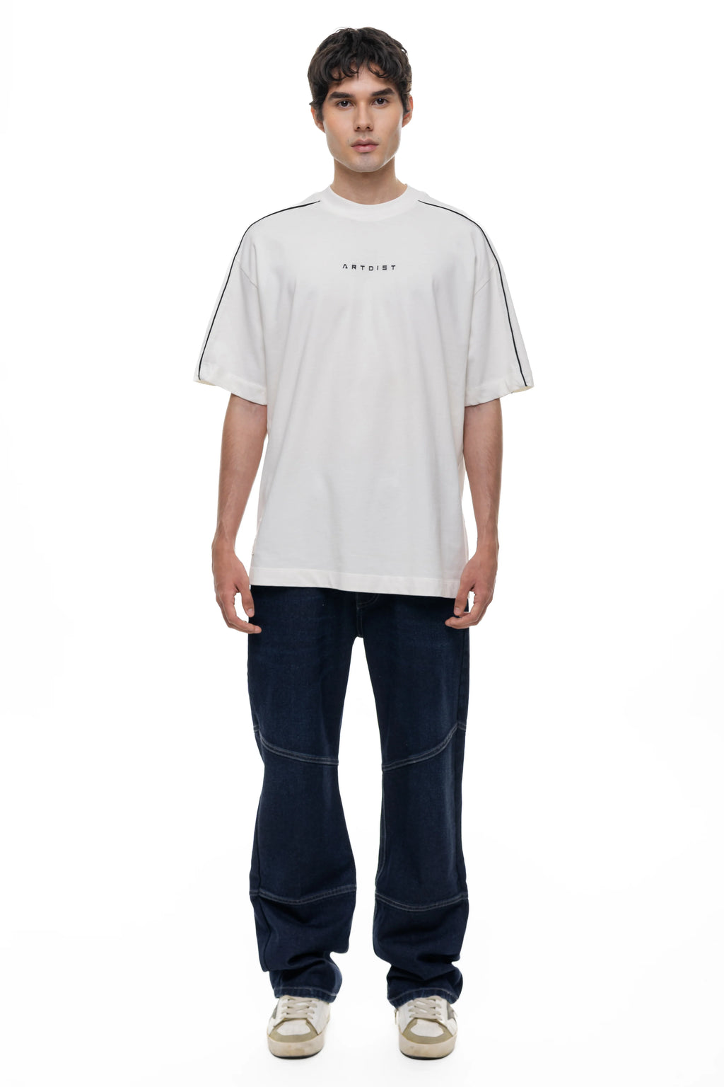 Artdist Cut Ivory Semioversized Fit T-Shirt
