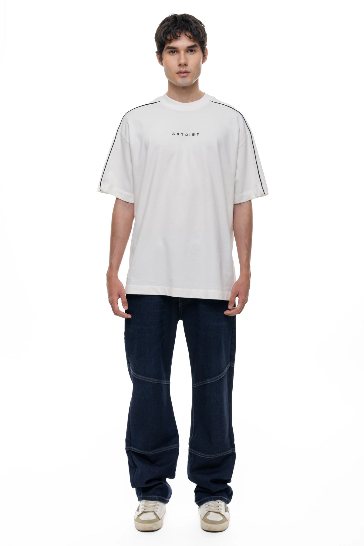 Artdist Cut Ivory Semioversized Fit T-Shirt