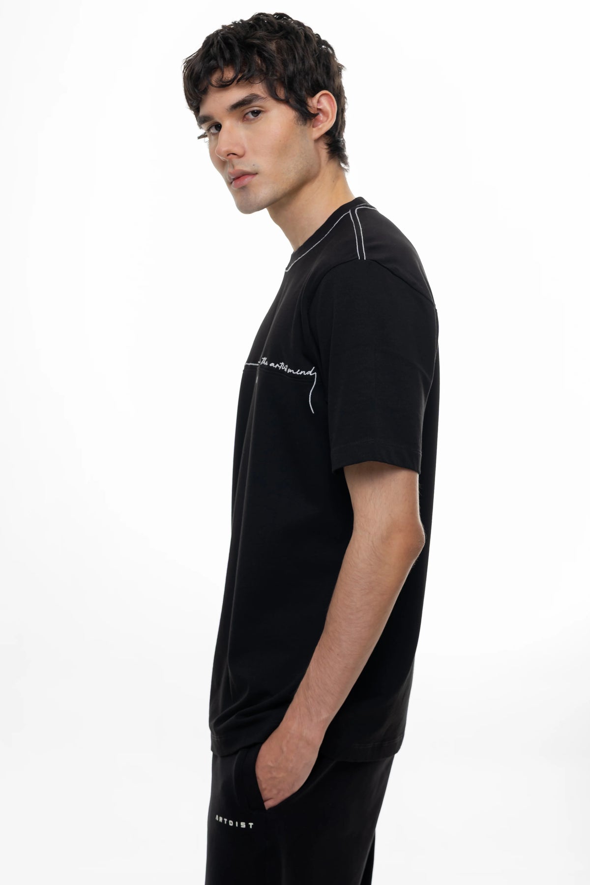 Artdist Stroke Black Regular Fit T-Shirt