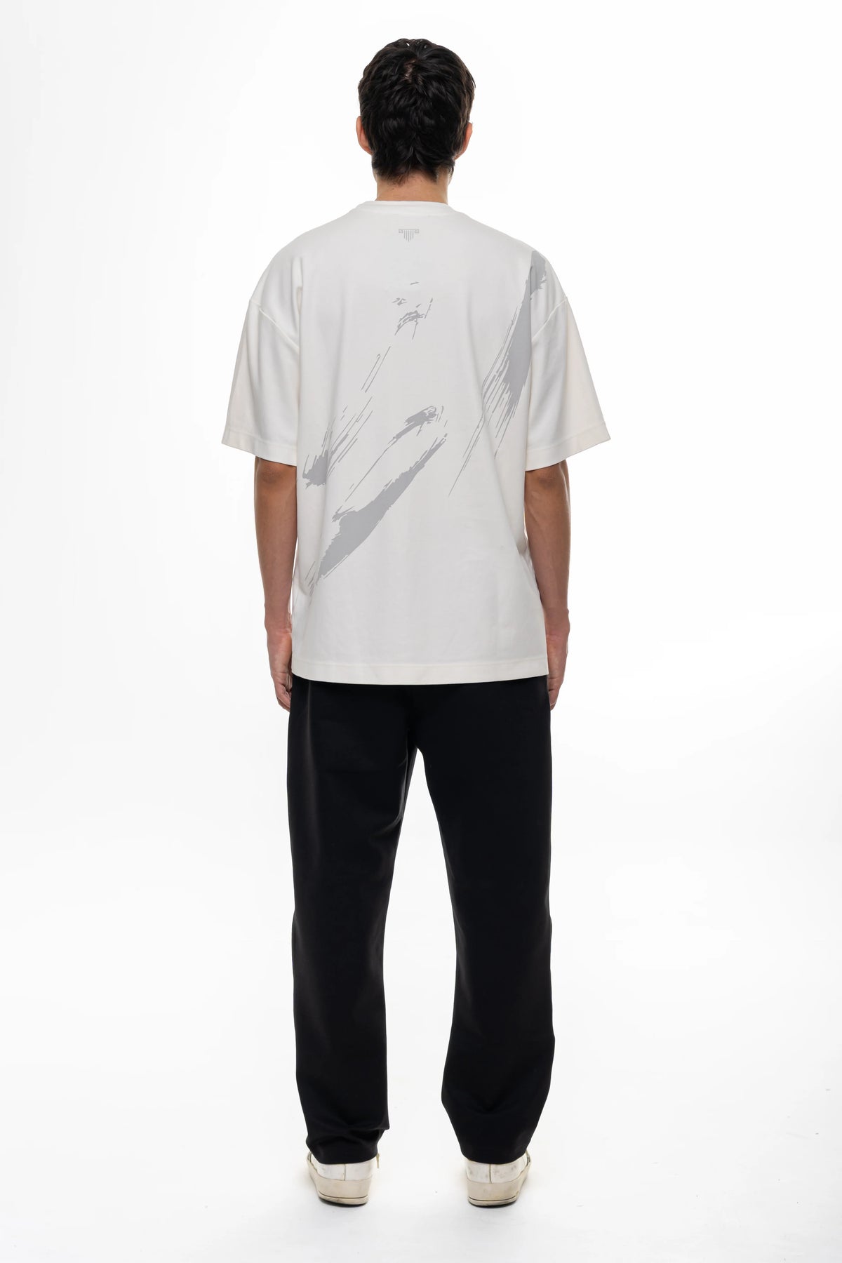 Artdist Mind Ivory Semioversized Fit T-Shirt