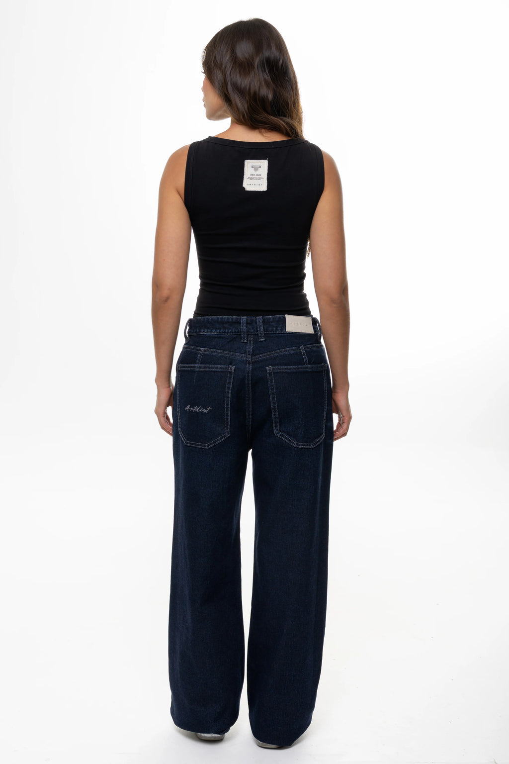 Artdist Grain Black Tank Top