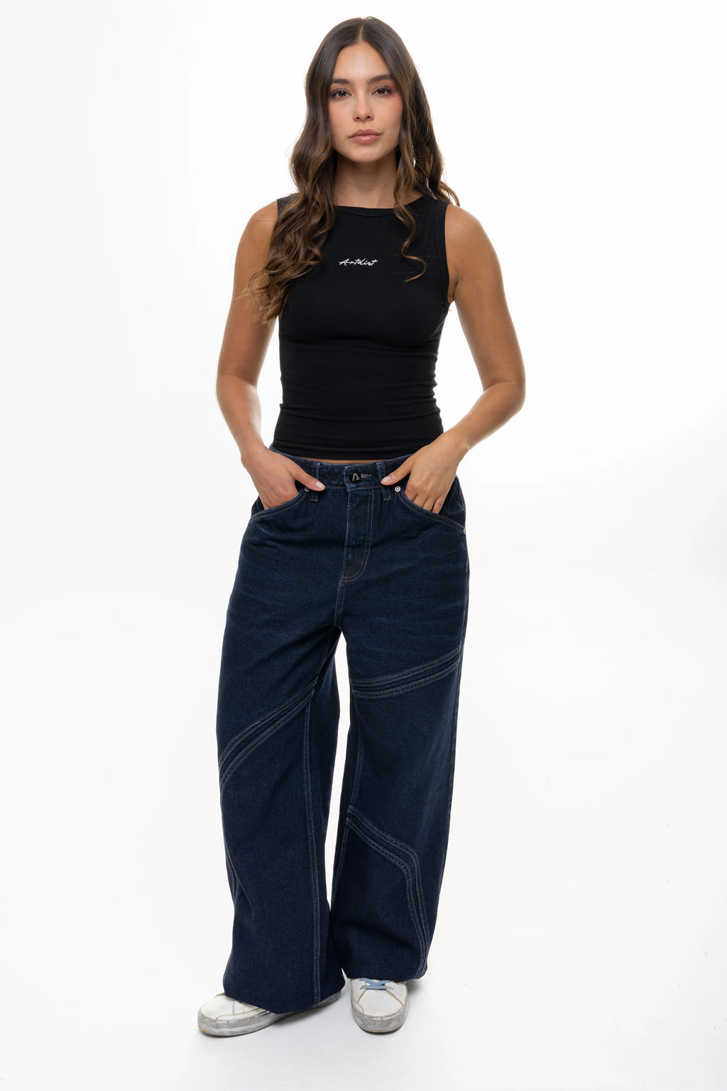 Artdist Grain Black Tank Top