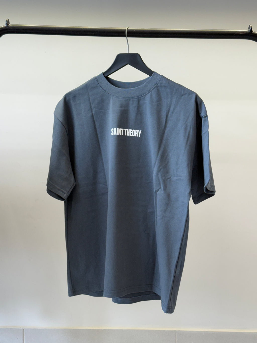 Saint Theory secret verse serenya gris petróleo