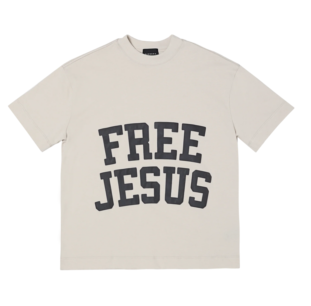Sinners free jesus olive t-shirt