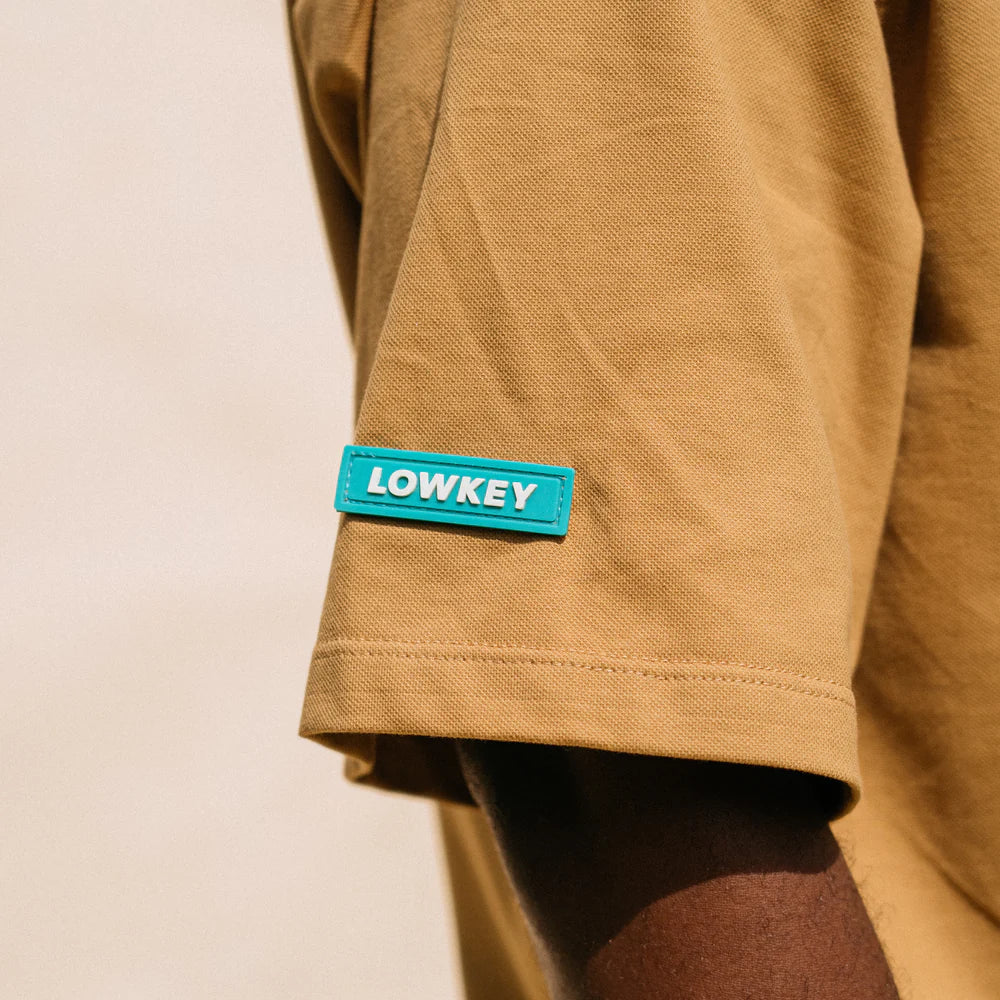 LOWKEY CAMISA CAFÉ MANGA CORTA - SIDES T-SHIRT