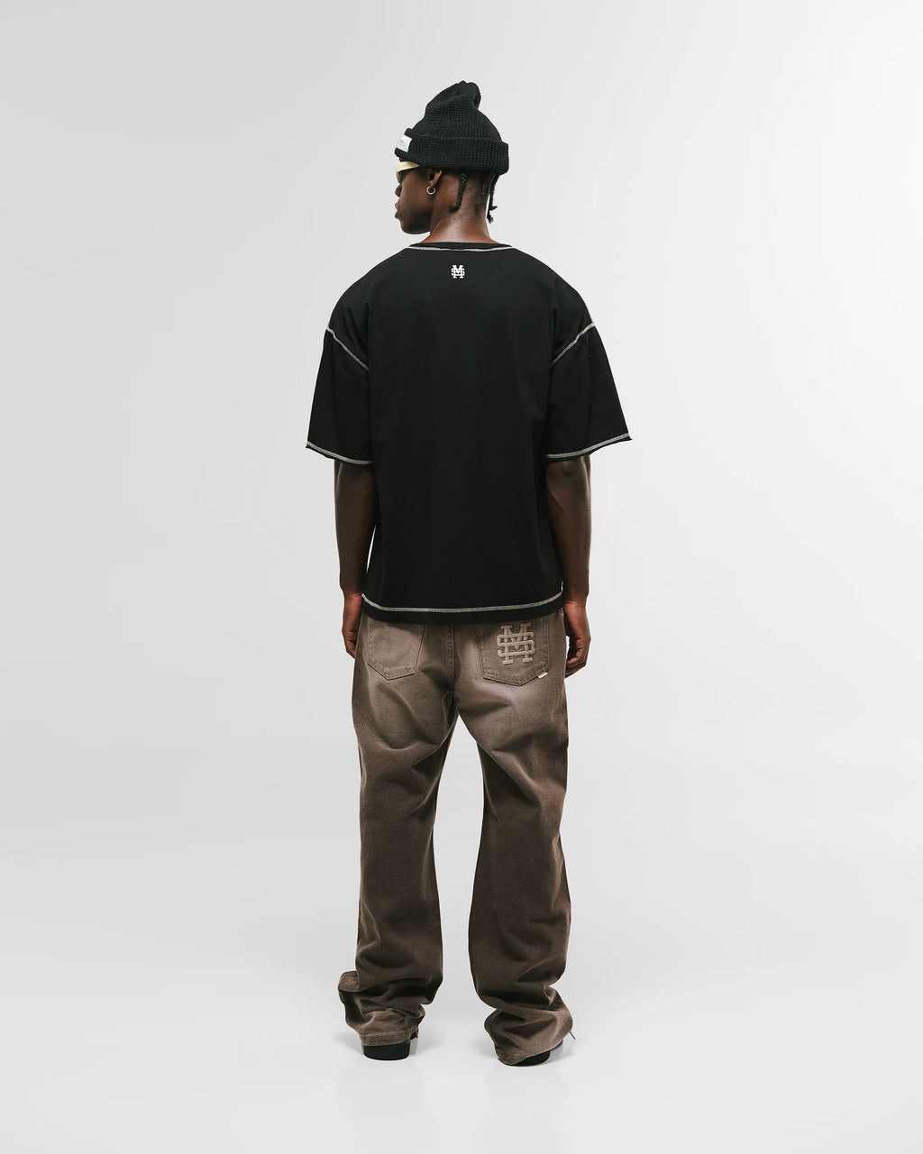 Monoic Camiseta Boxy Fit Design Collective - Negro Oscuro