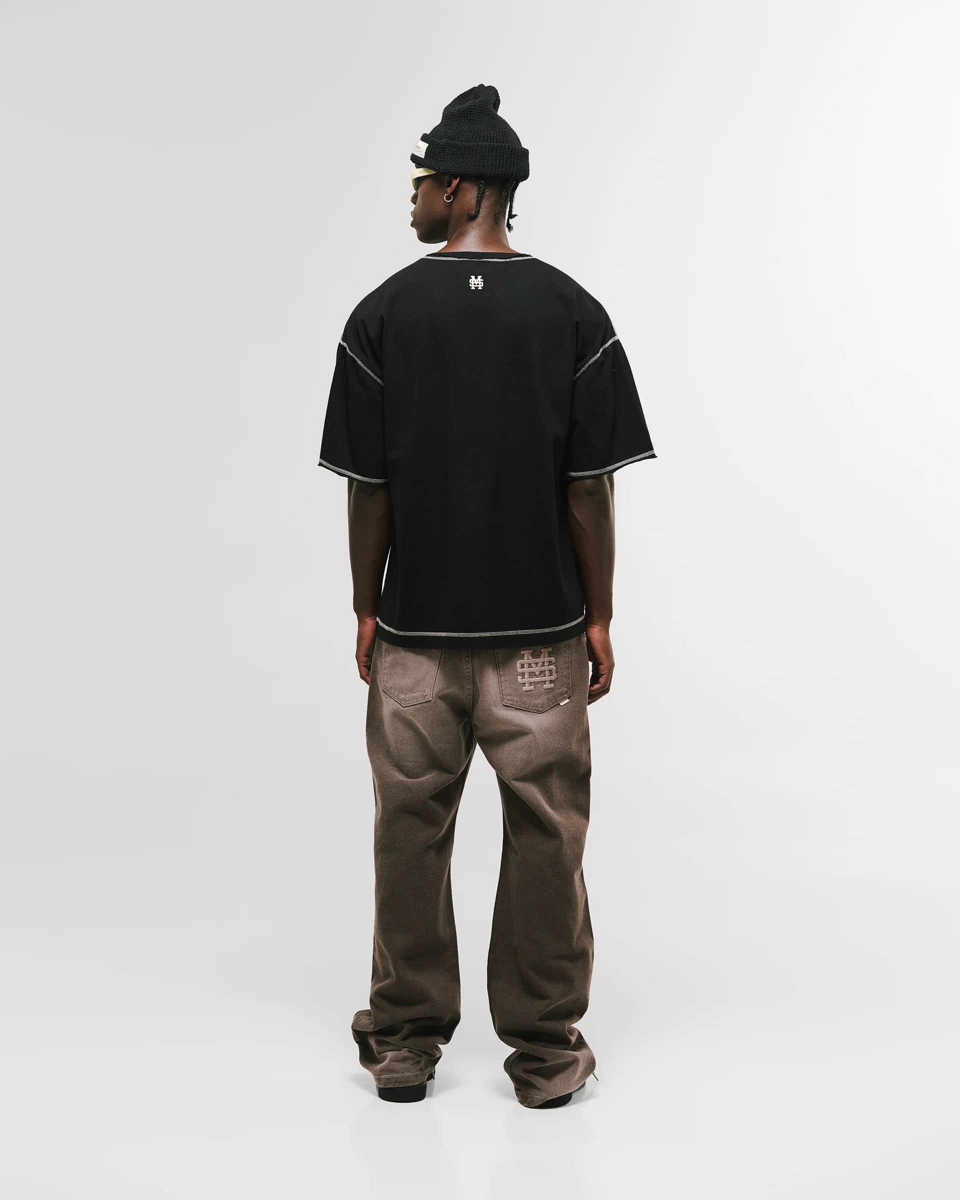 Monoic Camiseta Boxy Fit Design Collective - Negro Oscuro