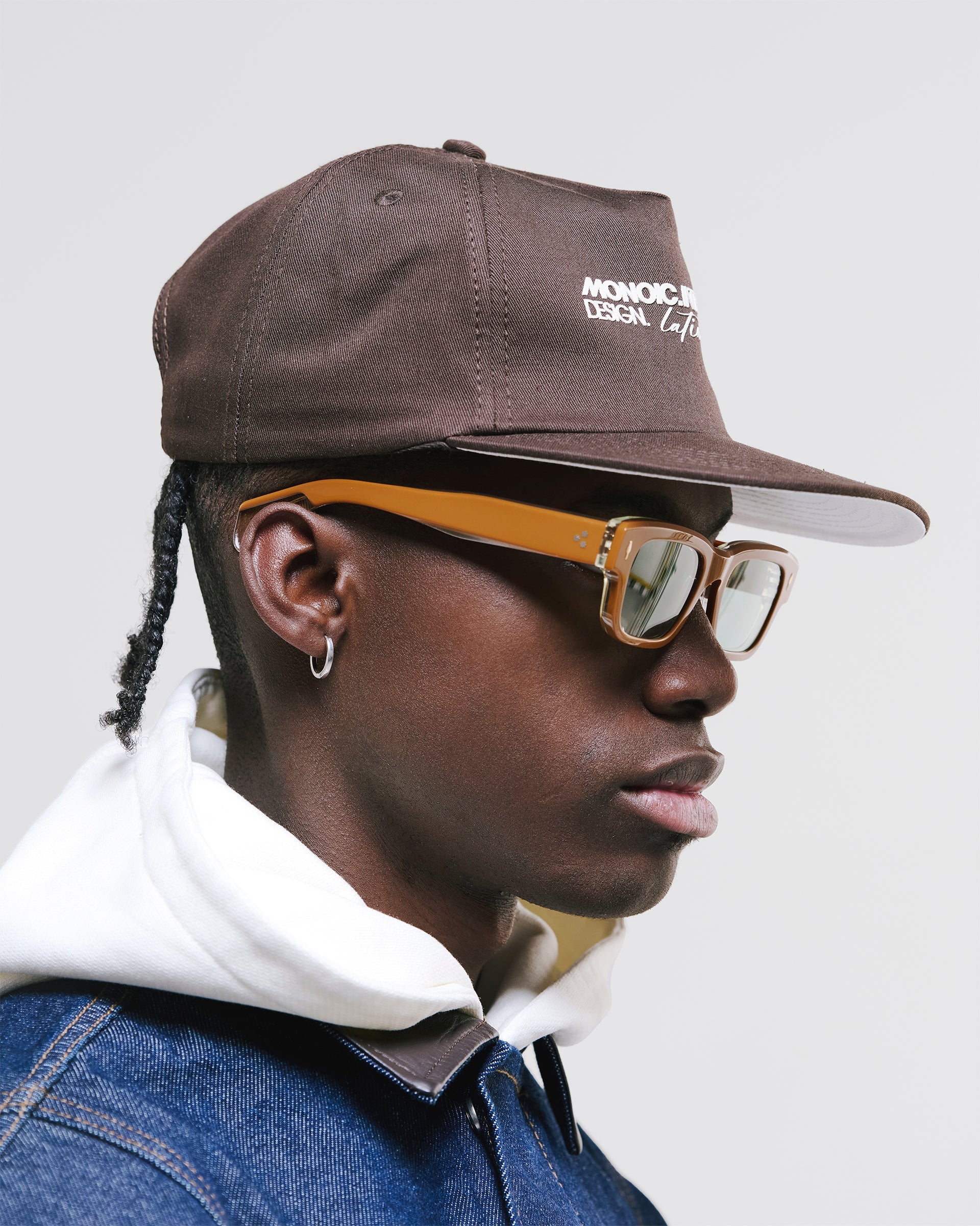 Monoic Gorra Latin Design Collective – Café