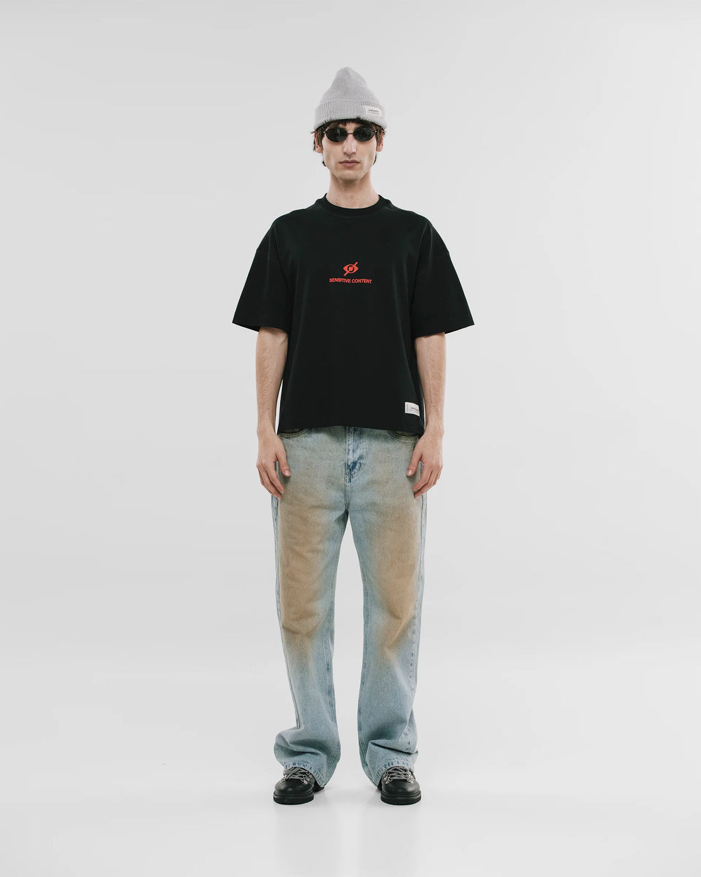 Monoic Camiseta Boxy Fit Don't Look - Negro Oscuro