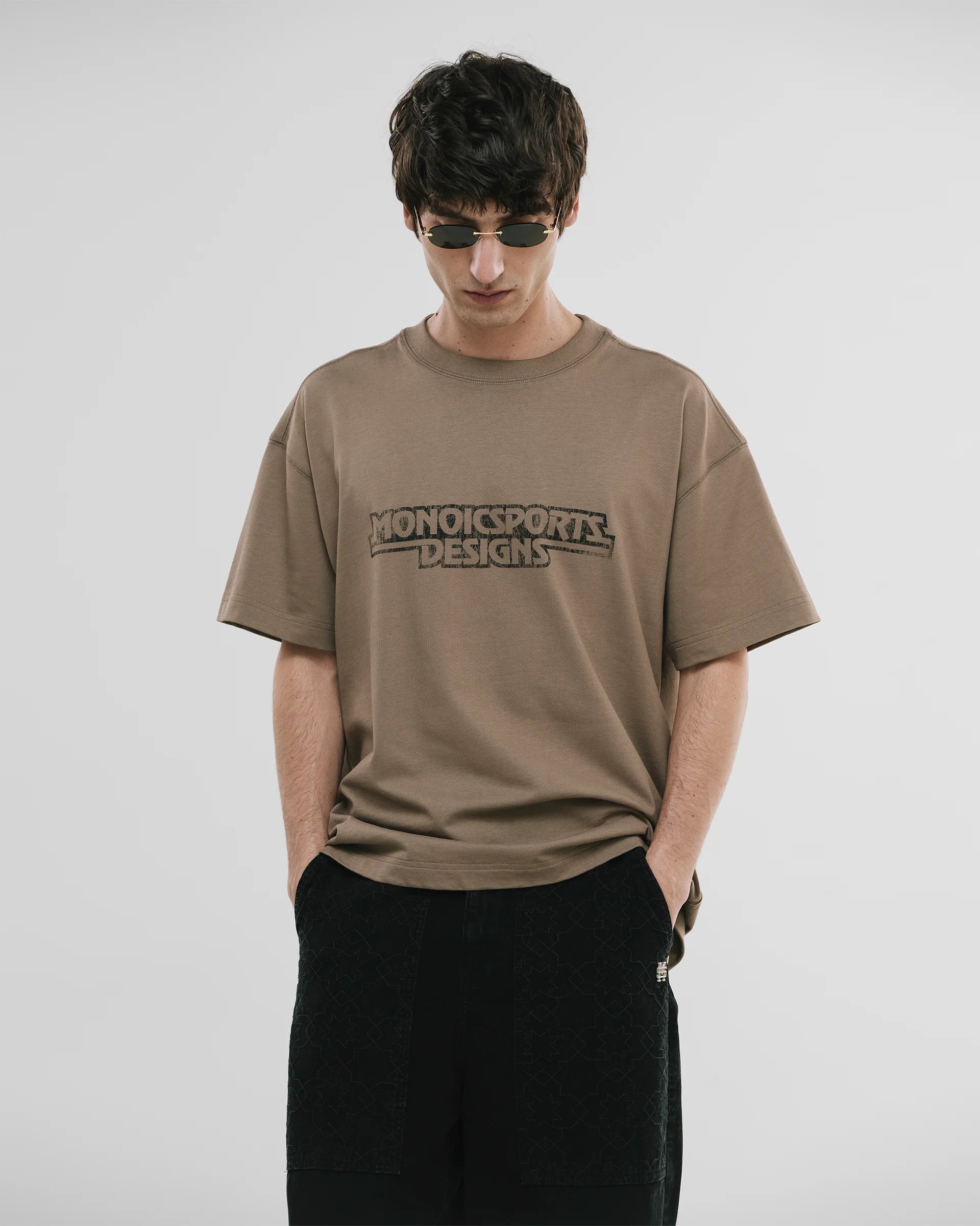 Monoic Camiseta Oversized Sponsors - Sand