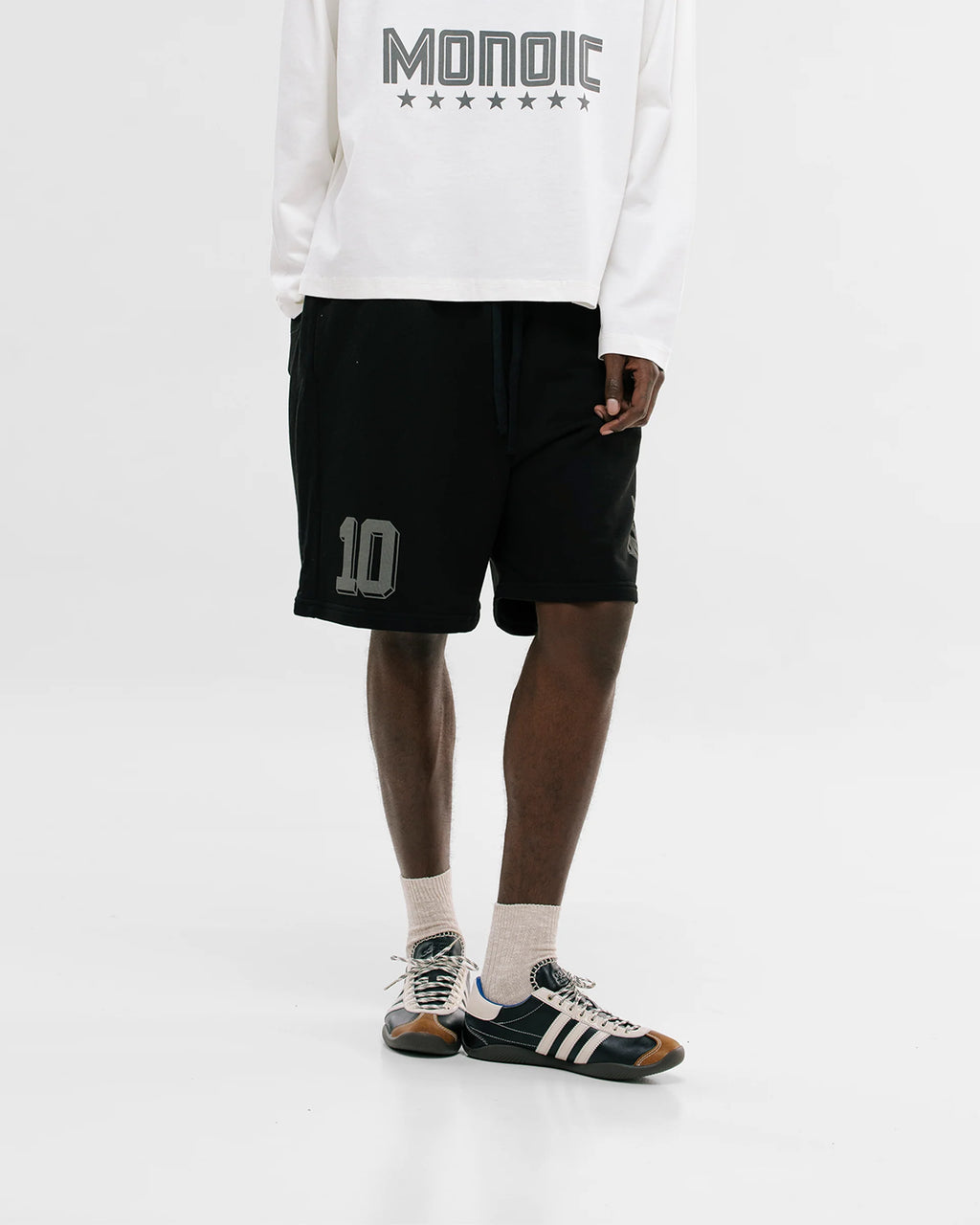 Monoic Short Shield - Negro