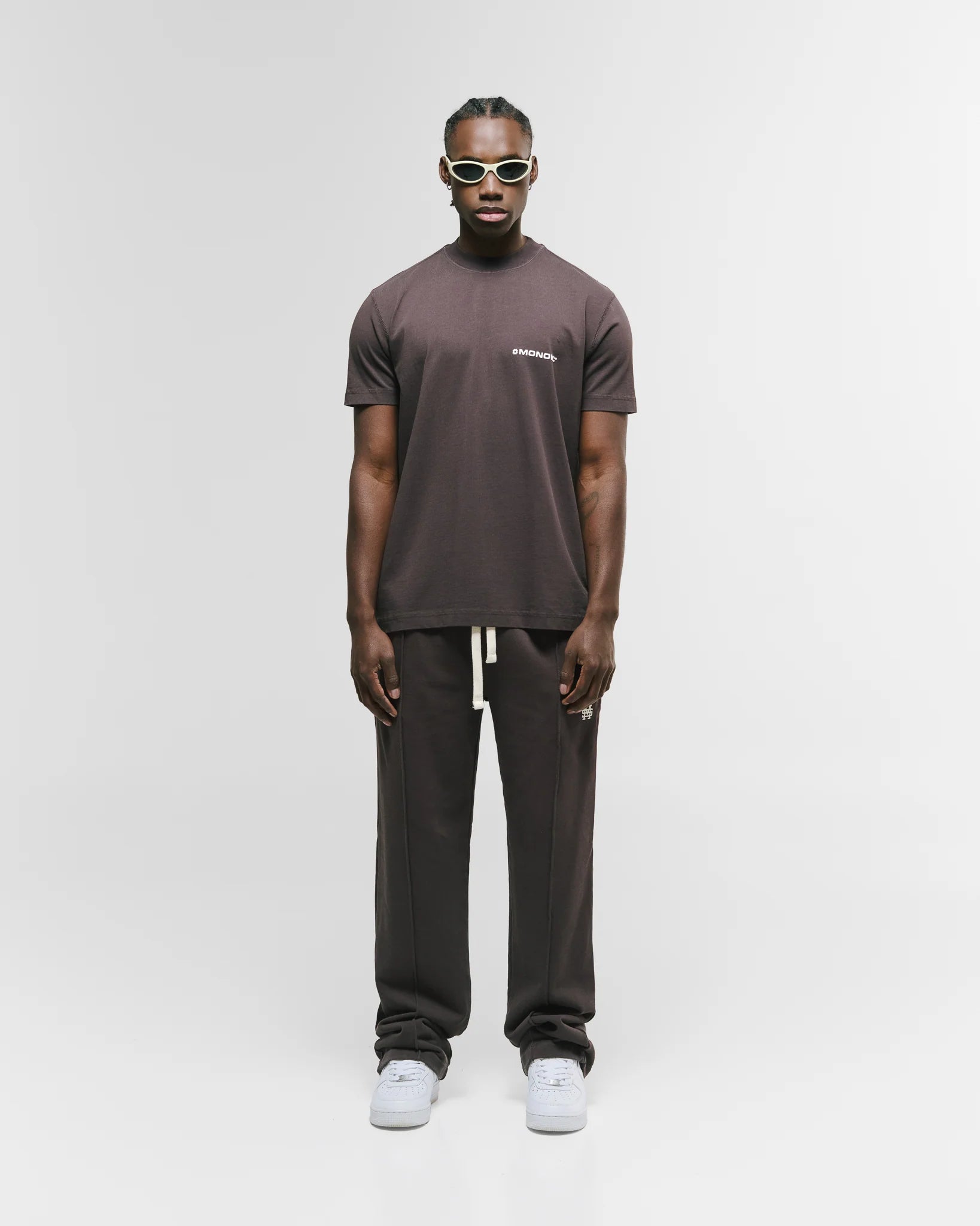 Monoic Camiseta Regular Fit Básica V4 - Café Chocolate