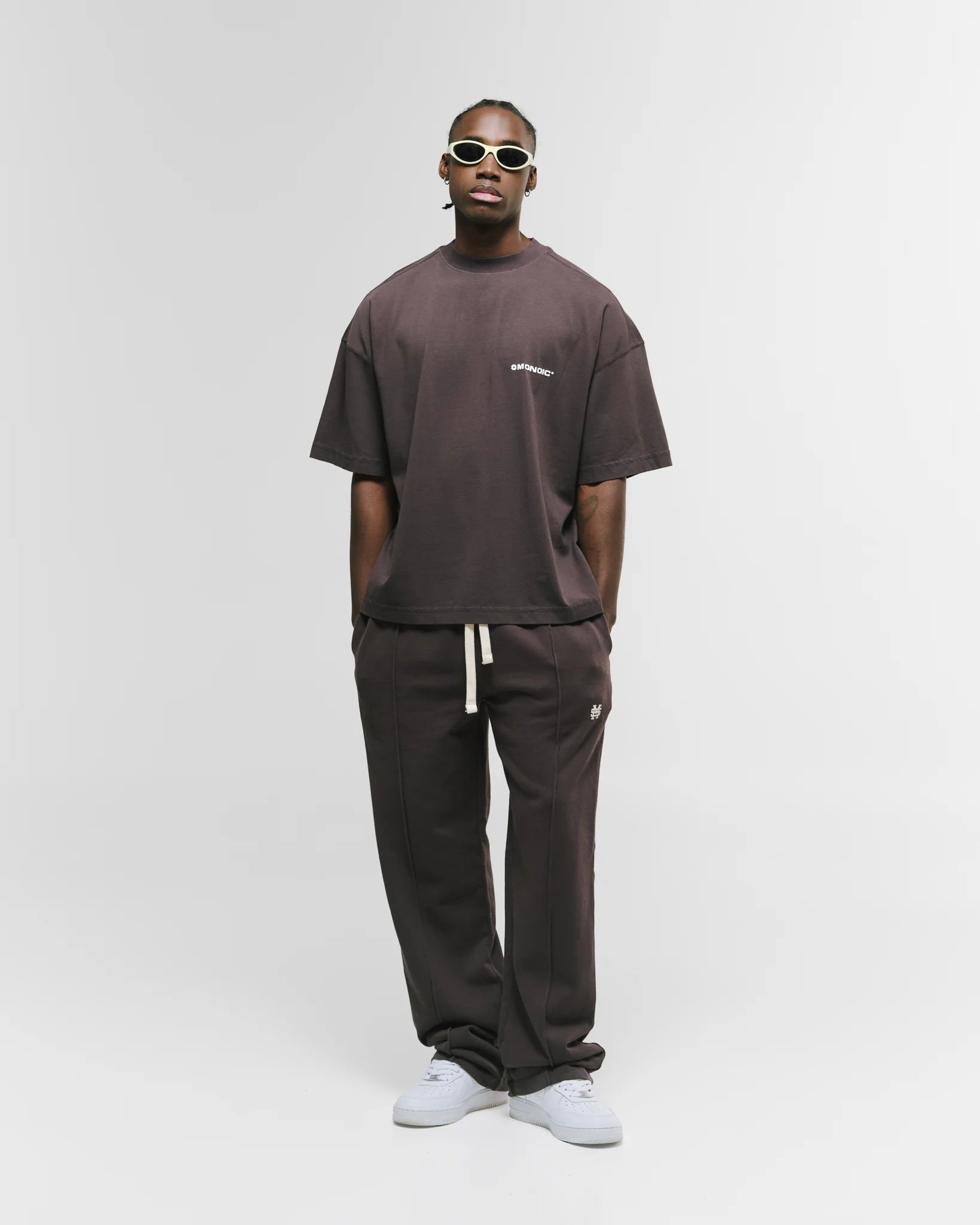 Monoic Camiseta Boxy Fit Básica V4 - Café Chocolate