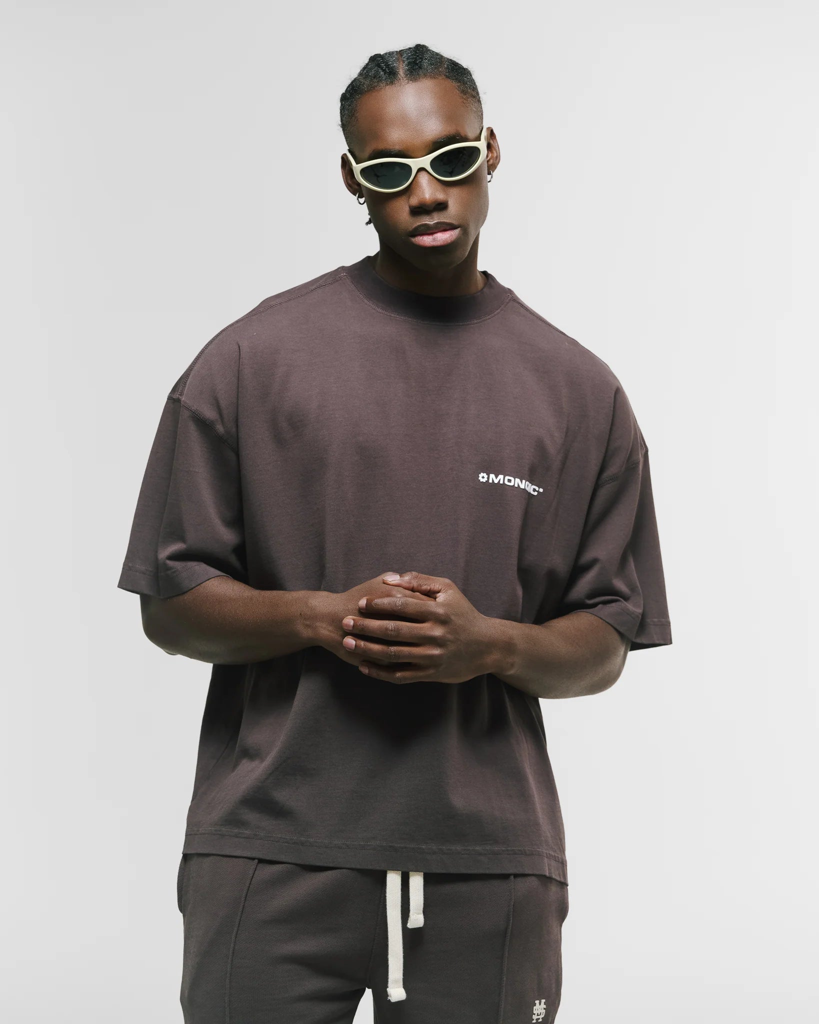 Monoic Camiseta Boxy Fit Básica V4 - Café Chocolate