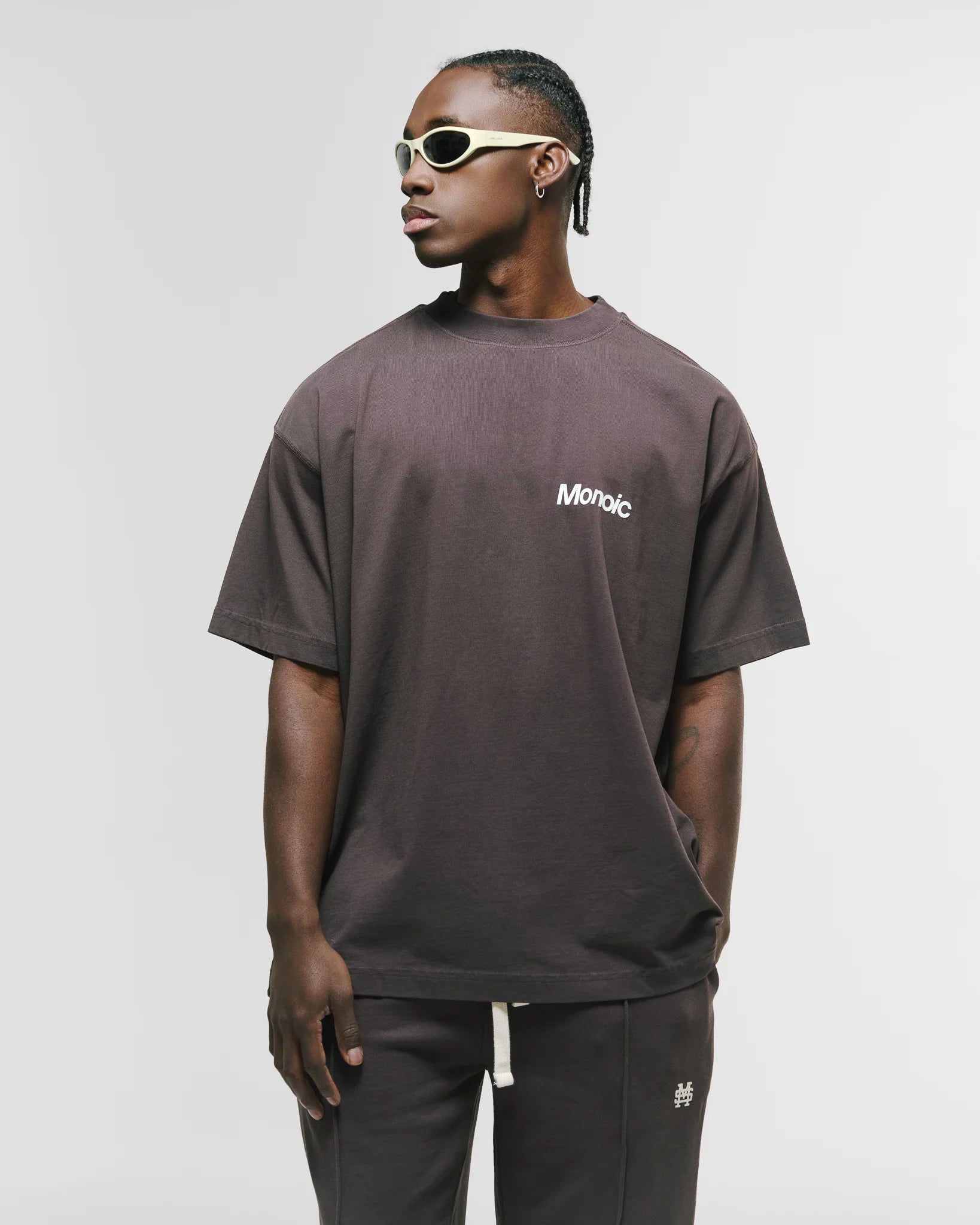 Monoic Camiseta Logo Oversized V4 - Café Chocolate