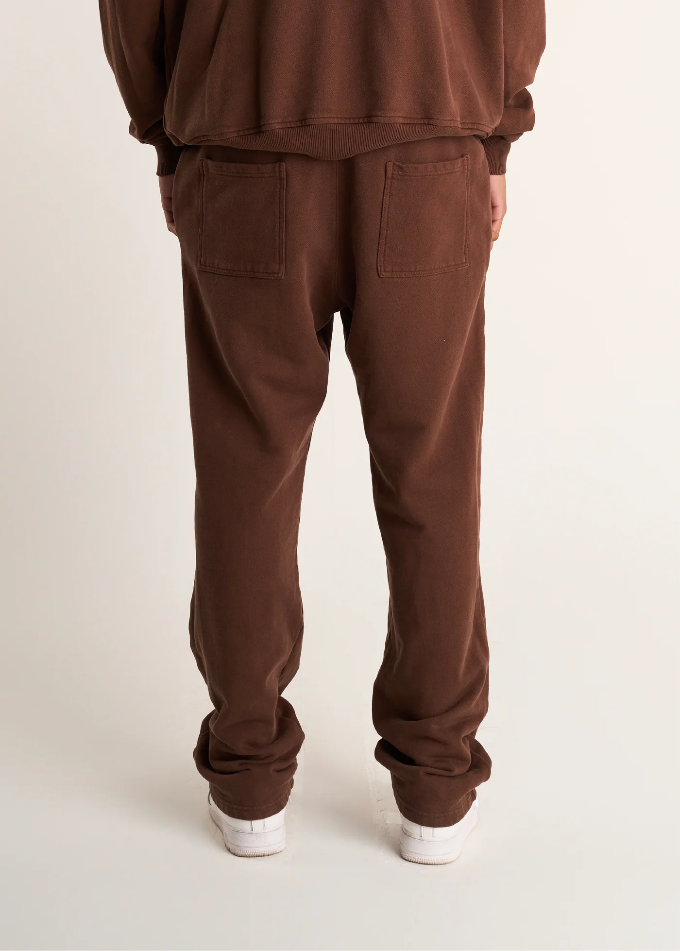Crowncode jogger recto creative studio - chocolate