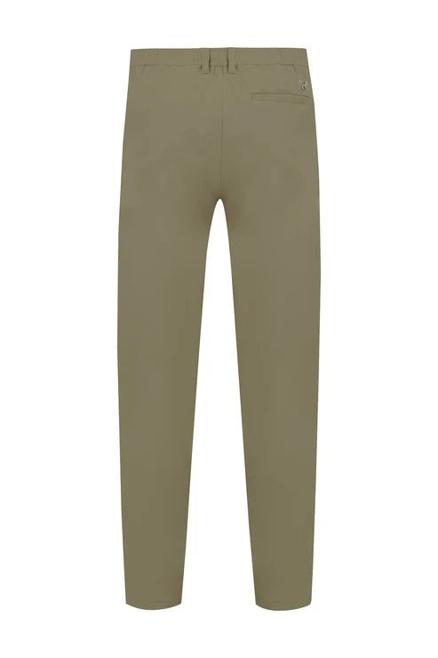 Remanence Pantalón Chino Stellar Verde Oliva