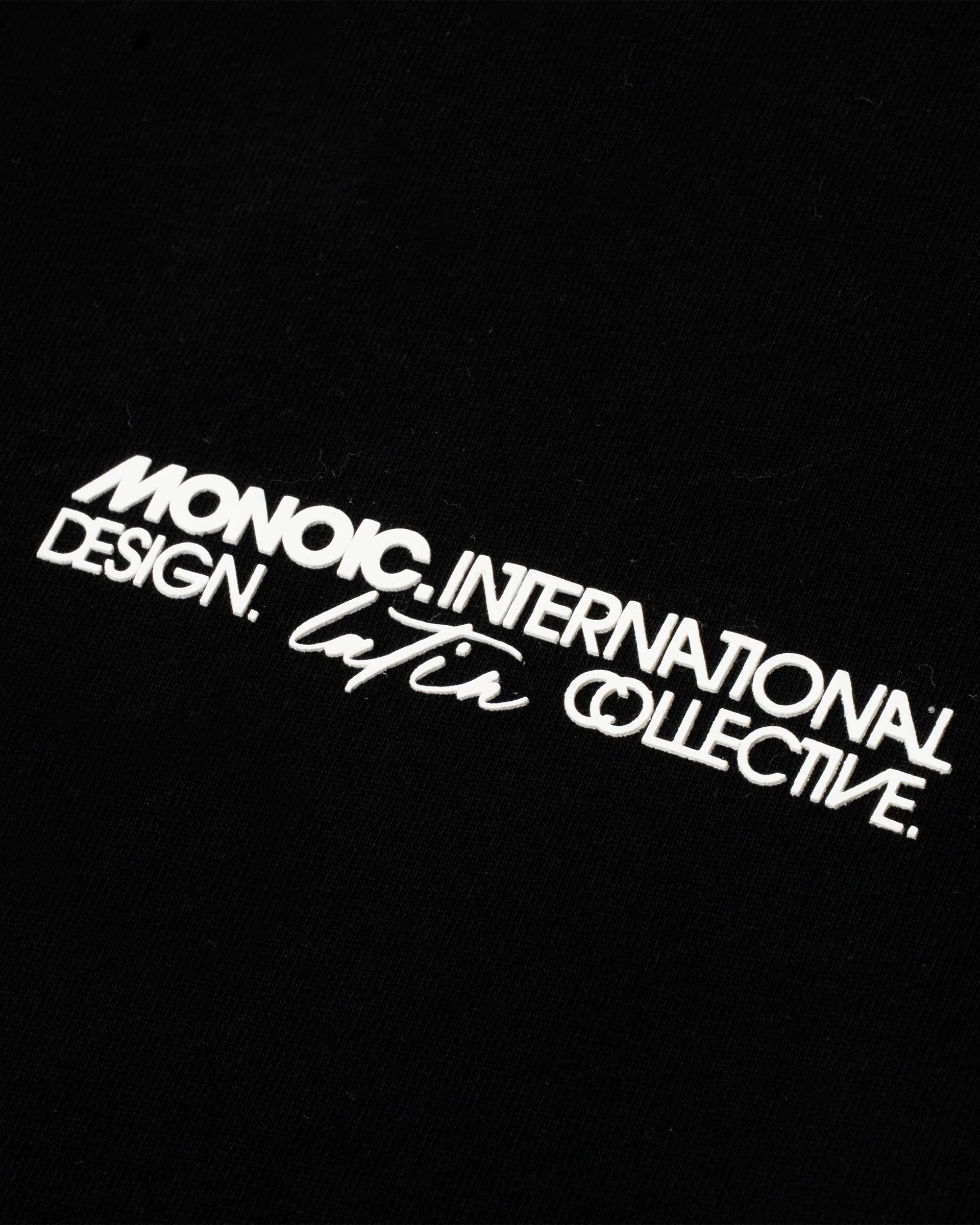 Monoic Camiseta Boxy Fit Design Collective - Negro Oscuro