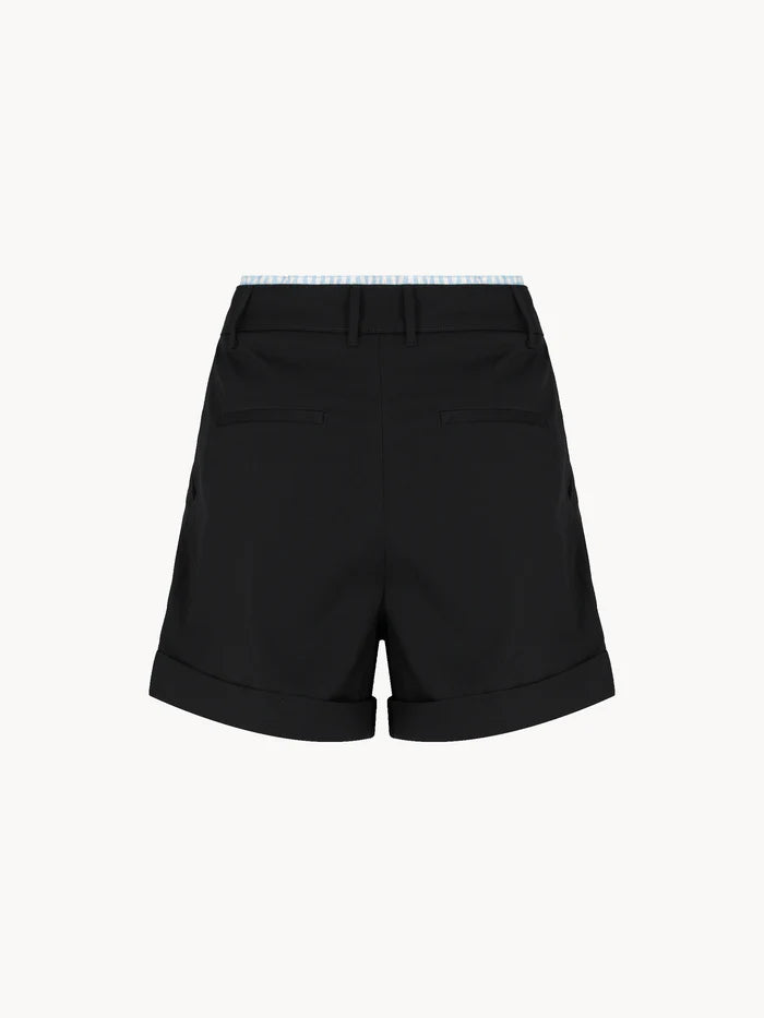 Celēit Bermuda Short Black