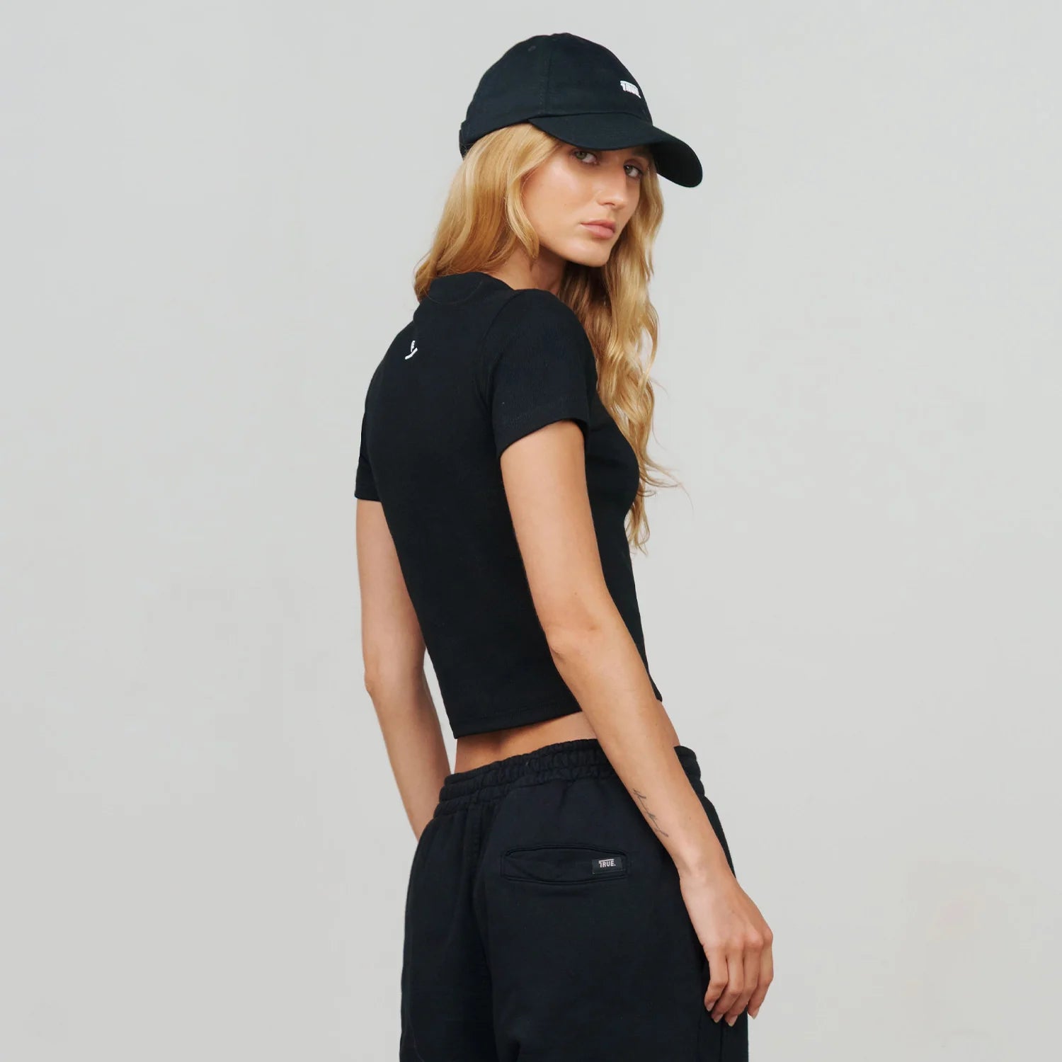 True Slim Ribbed Fitted Tee - Black