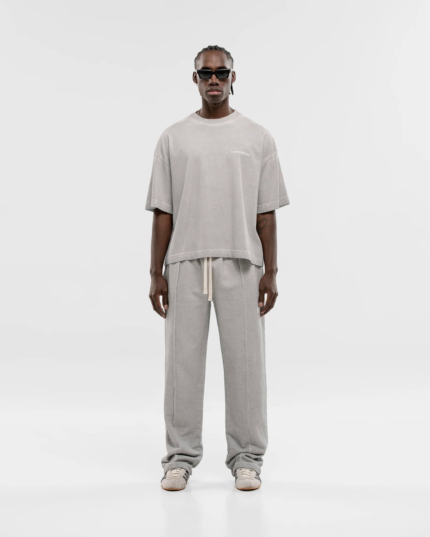 Monoic Camiseta Boxy Fit Básica V2 - Gris Desgastado