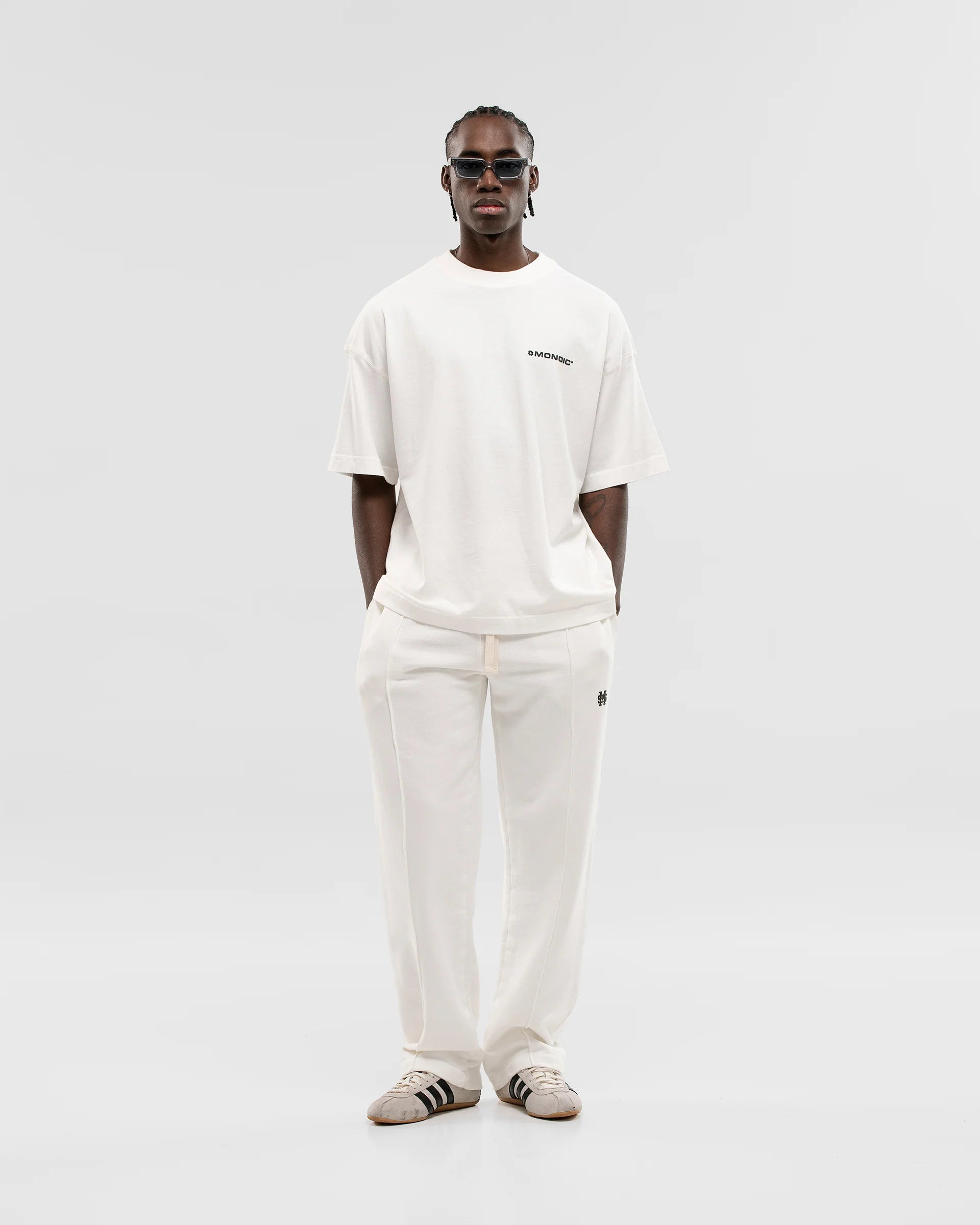 Monoic Camiseta Boxy Fit Básica V2 - Off White