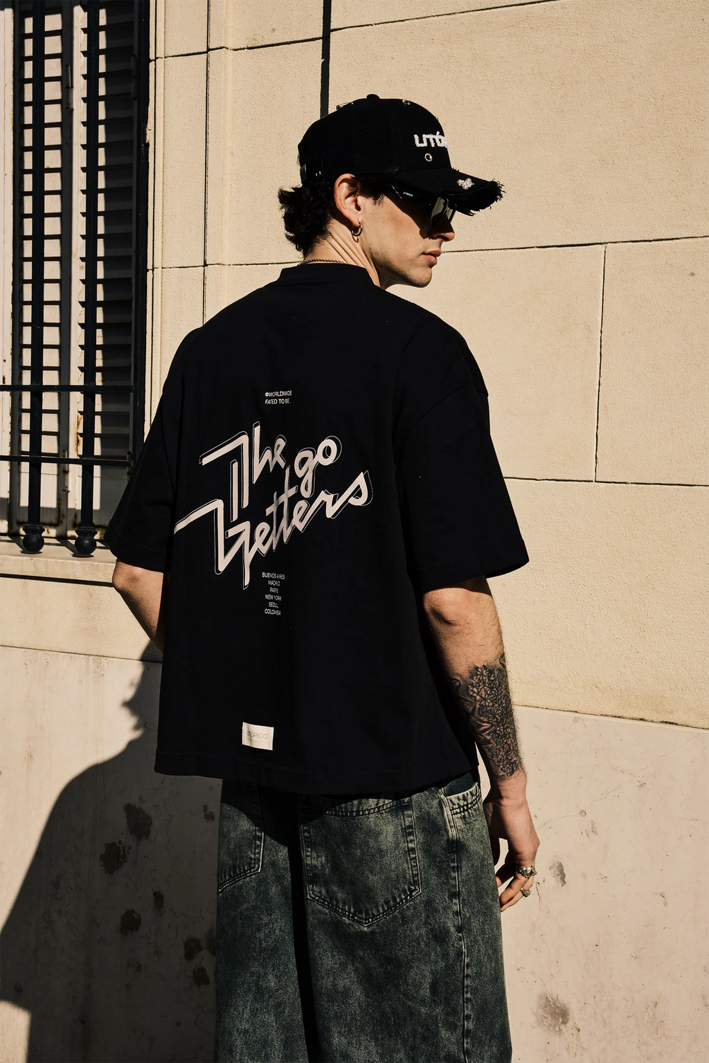 Utópico Camiseta Negra Go Getter