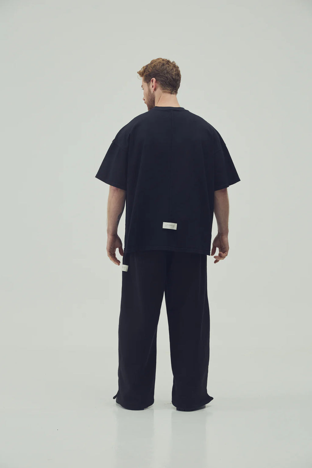 Utópico Camiseta Oversized - Negro
