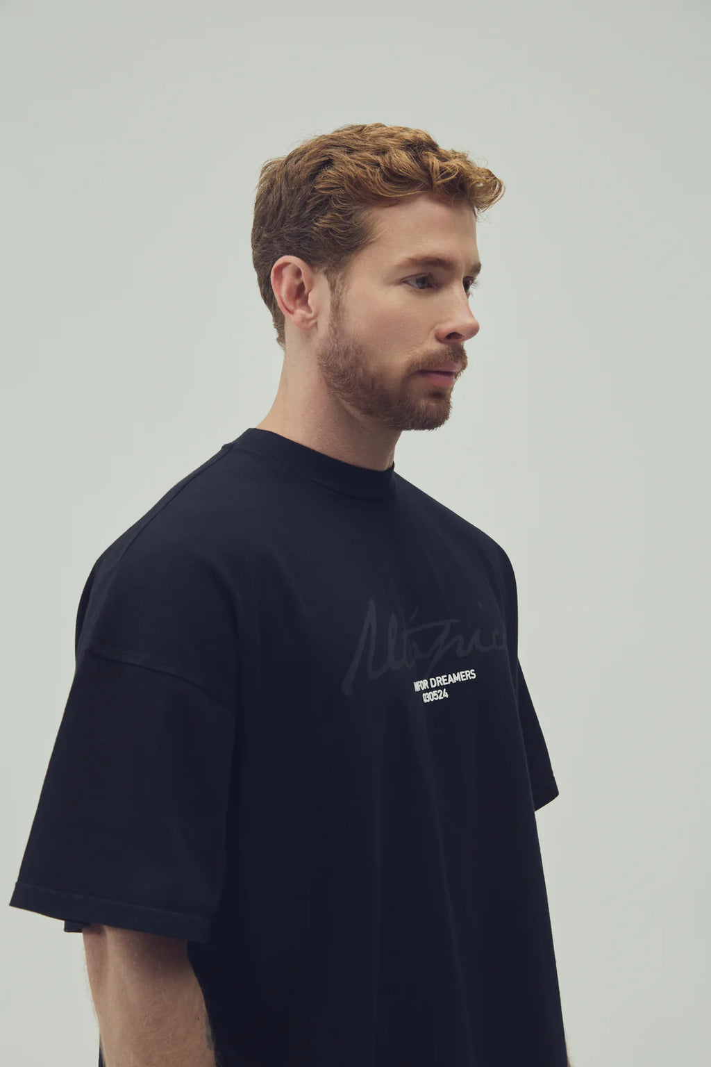 Utópico Camiseta Oversized - Negro