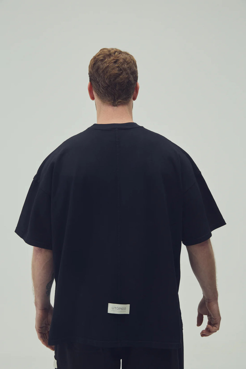 Utópico Camiseta Oversized - Negro