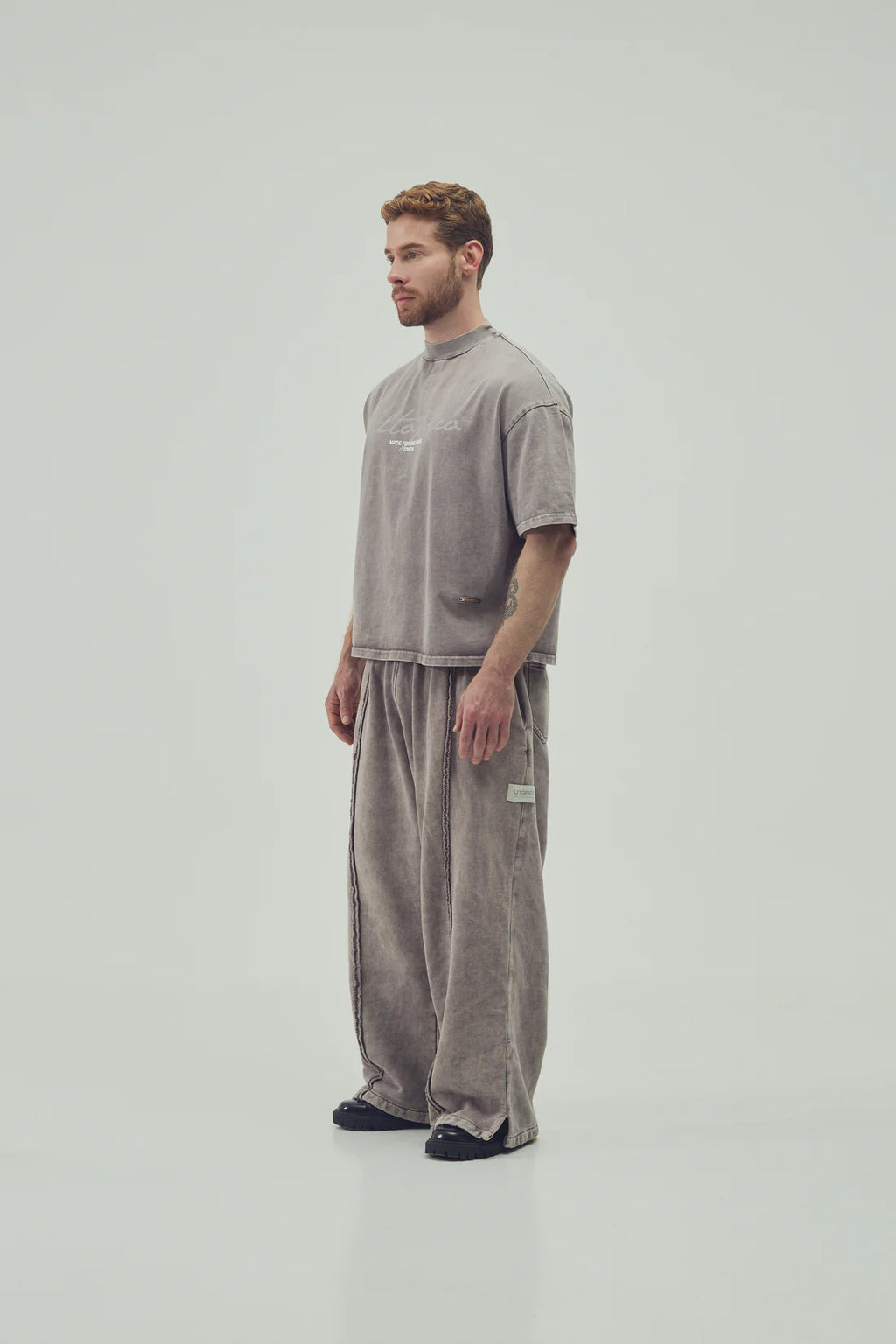 Utópico Camiseta Boxy Fit - Moca