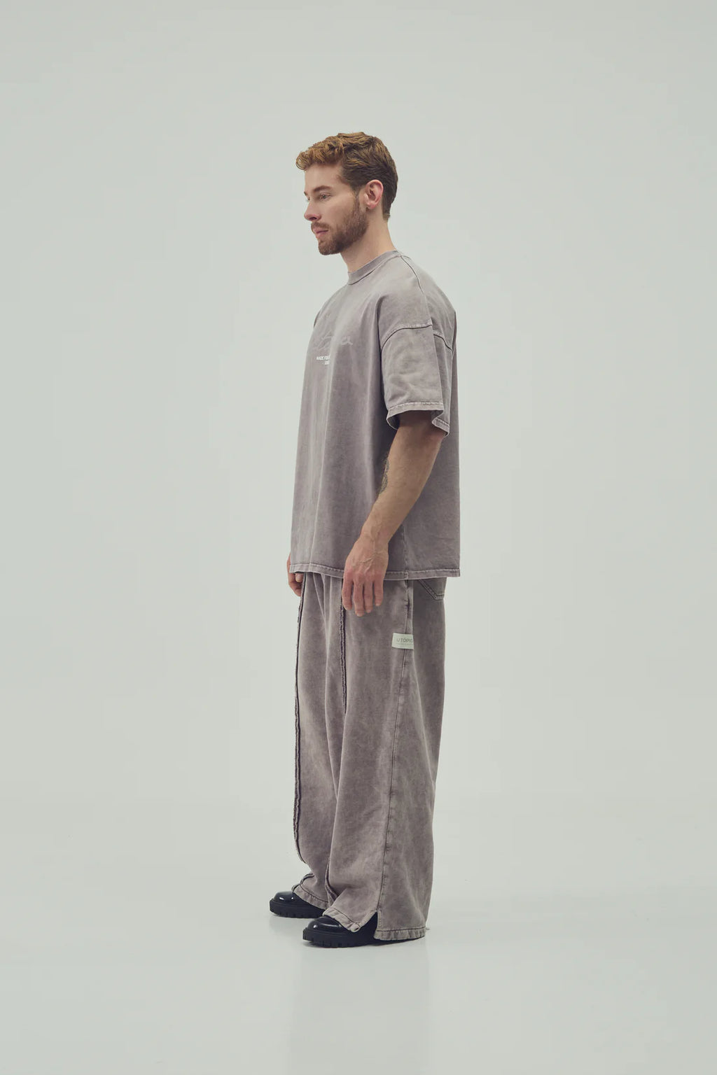 Utópico Camiseta Oversized - Moca