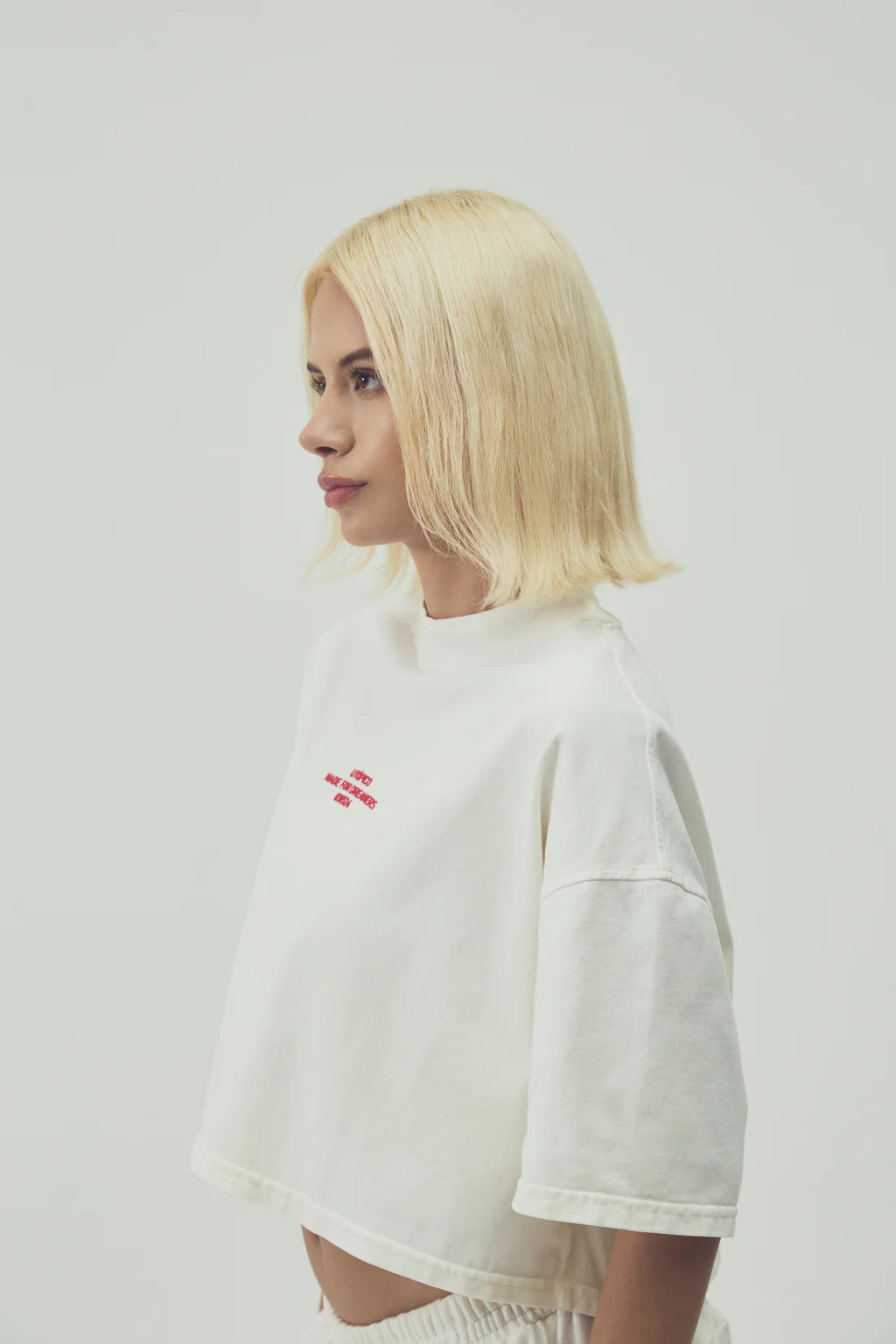 Utópico Camiseta Cropped - Marfil