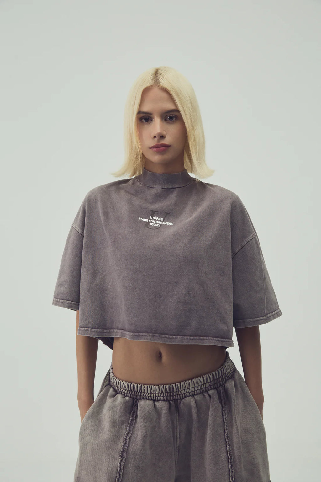 Utópico Camiseta Cropped - Moca